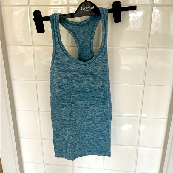 Lululemon Tank - Picture 1 of 2